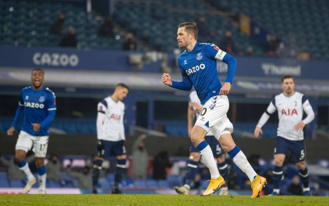 超球队之间 超球队之间