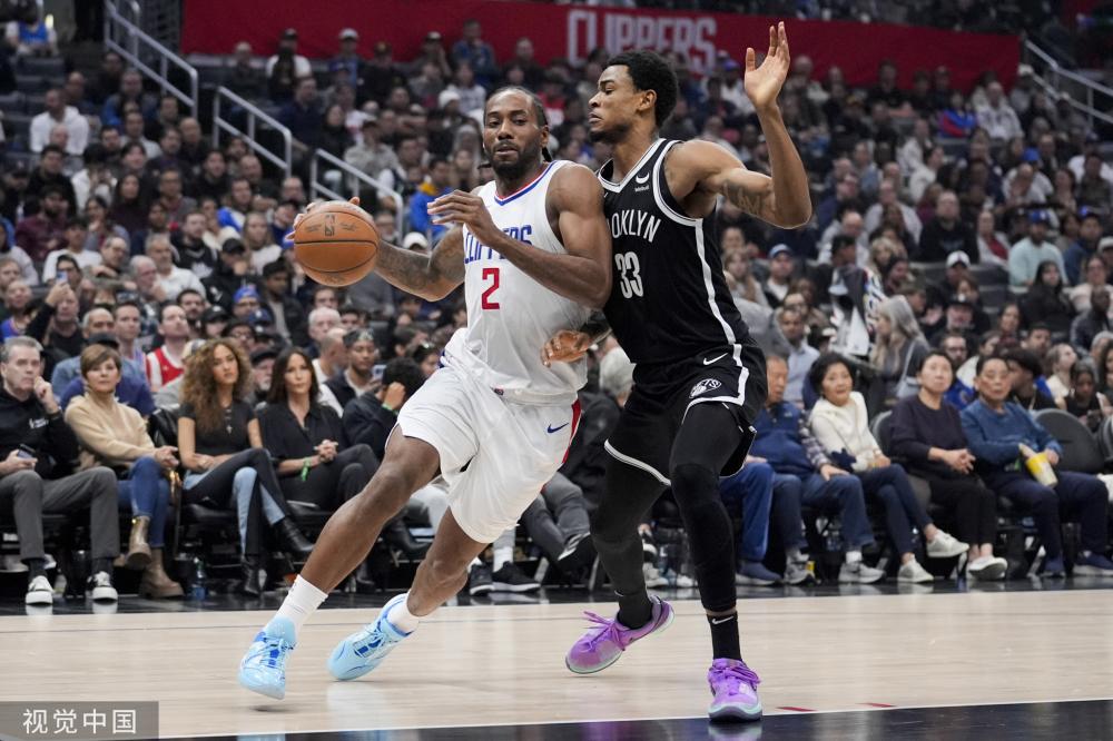 球迷振奋 球迷振奋