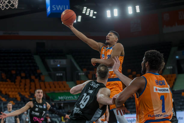 篮板球优势 篮板球优势